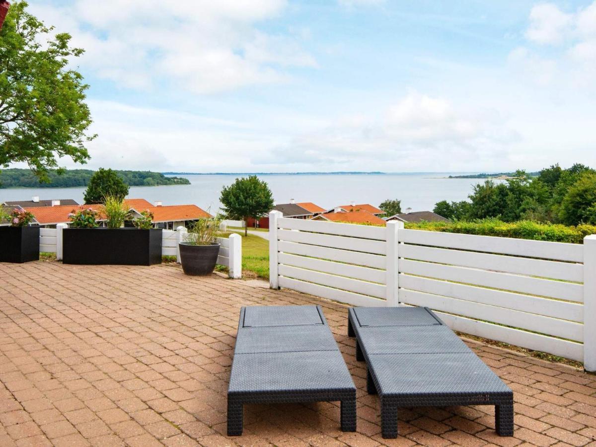 6 Person Holiday Home In Обенро Екстериор снимка